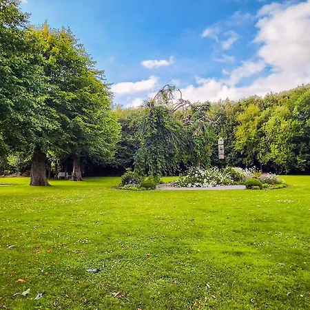 4 Person In Tonder-by Traum